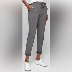 Athleta Midtown Ankle Pant. Size 8. Light Asphalt.